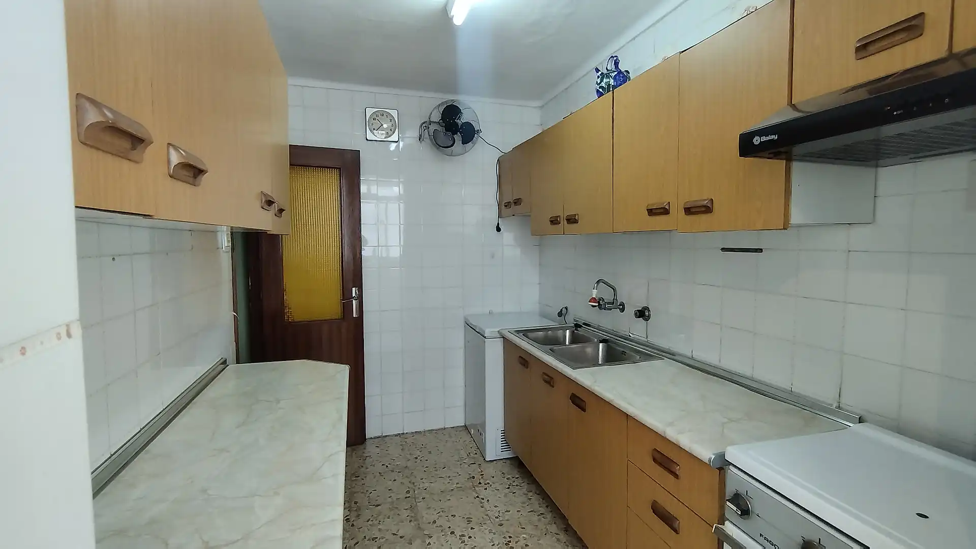 Kitchen of Flat for sale in Sevilla  with Air Conditioner and Terrace