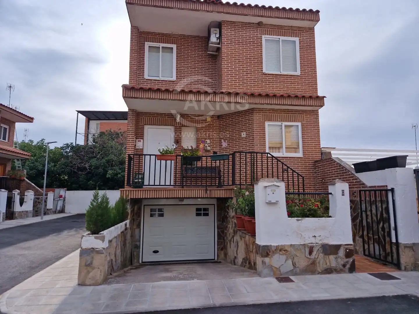 Vista exterior de Casa adosada en venta en Mocejón con Aire acondicionado, Calefacción y Trastero