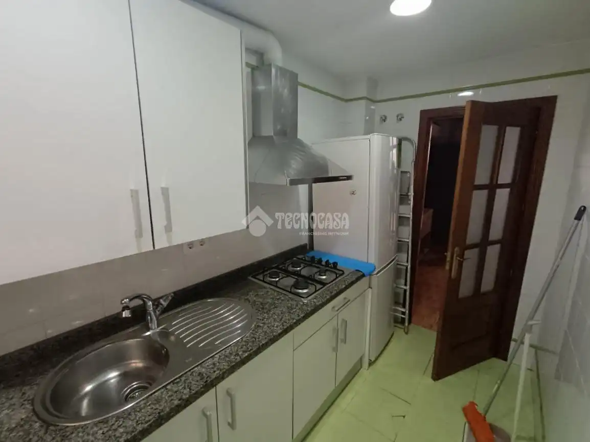 Cocina de Piso de alquiler en Sevilla con Aire acondicionado, Terraza y Balcón