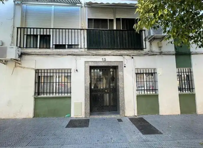 Vista exterior de Piso en venta en Huelva