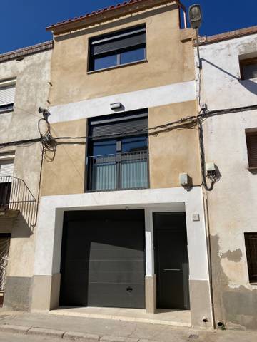 Casa adosada en Venta en Raval 8 de Maig, 69 en El Poal