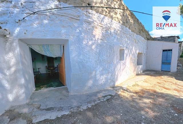 Finca rústica en Venta en Benamaurel