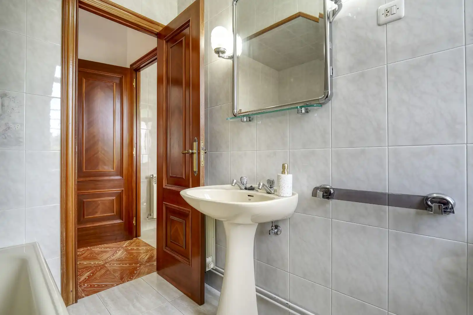 Baño de Casa o chalet en venta en Mugardos con Calefacción, Jardín privado y Terraza