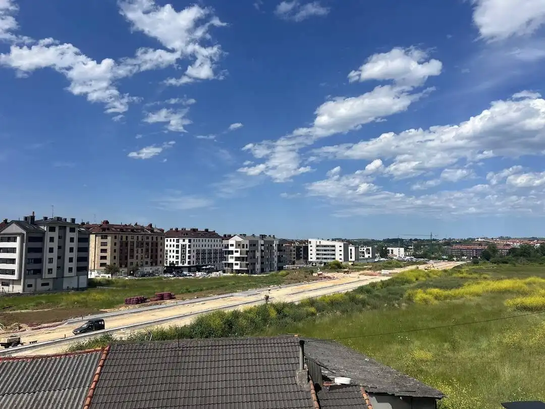 Piso en venta en Siero con Calefacción, Terraza y Trastero