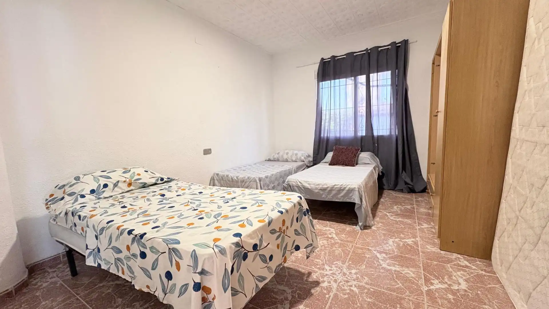 Habitación de Finca rústica en venta en Cullera con Aire acondicionado, Jardín privado y Trastero