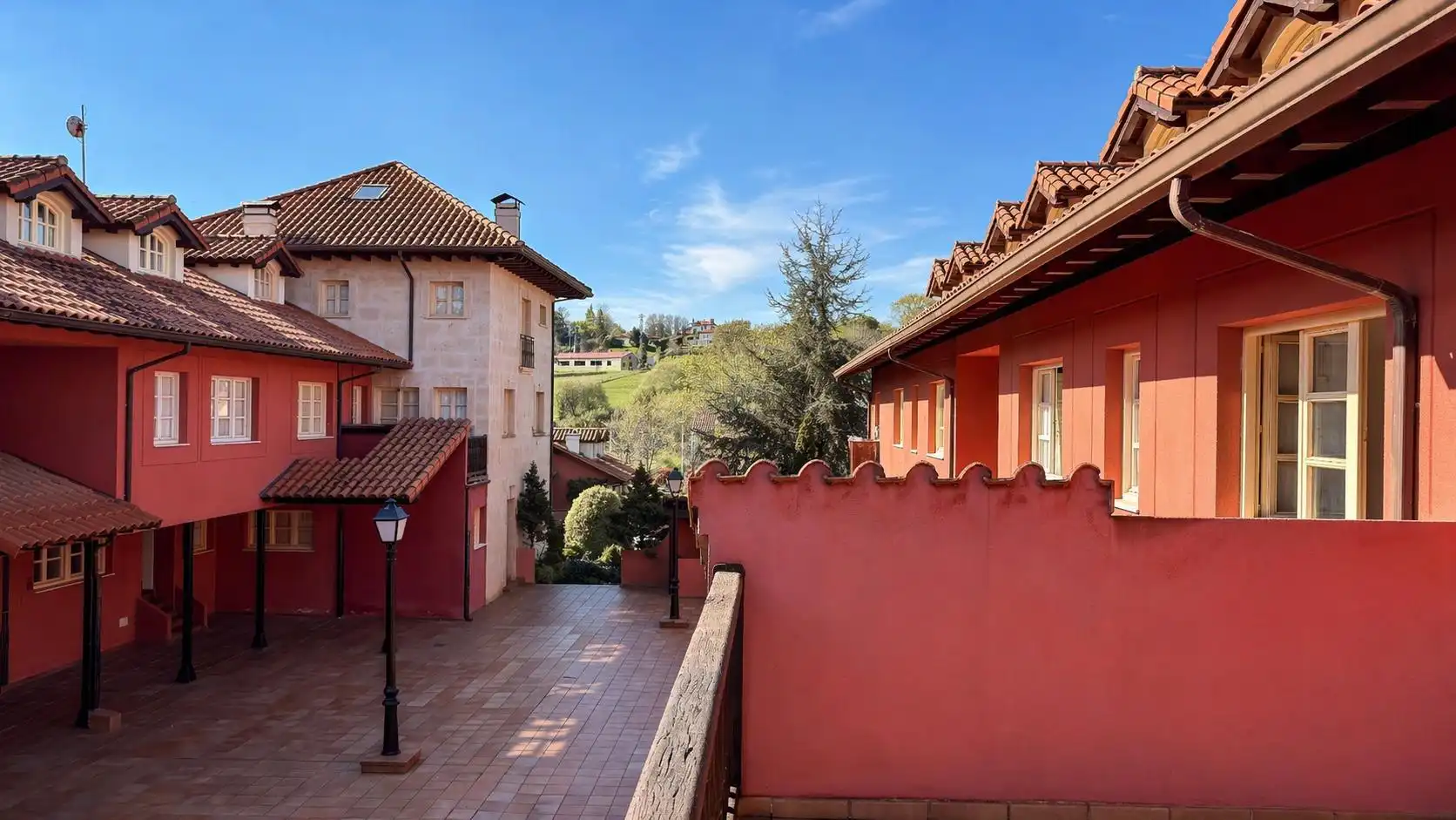 Vista exterior de Apartamento en venta en Comillas (Cantabria) con Calefacción, Terraza y Trastero