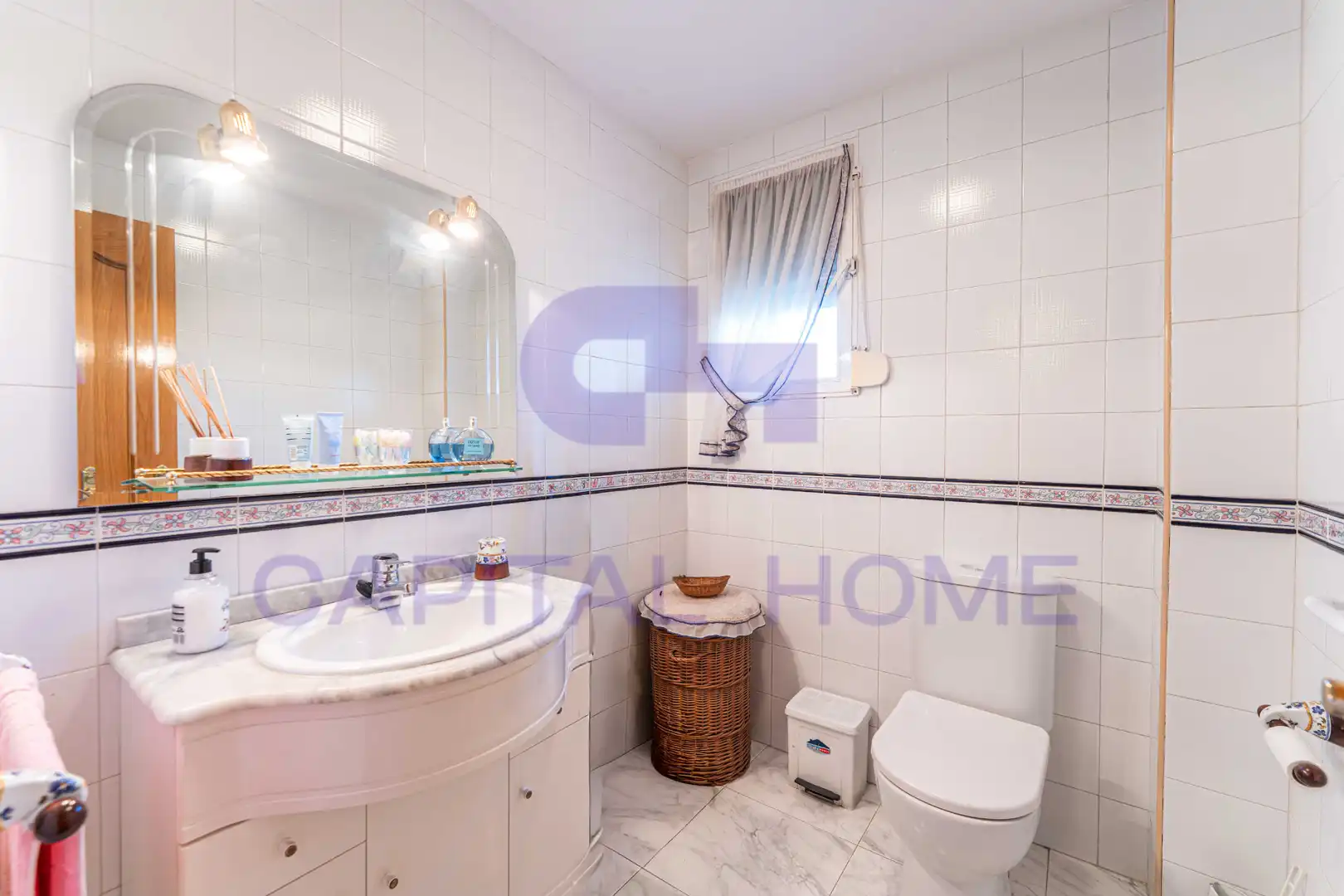 Doppelhaushälfte mit Garten zum Verkauf in Calle del Roble, imagen 24