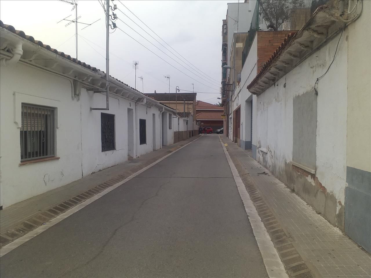 Exterior view of Single-family semi-detached for sale in Montcada i Reixac