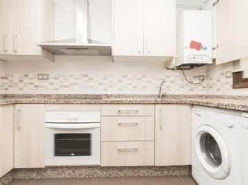 Photo 4 of Flat for sale in Calle Madrid, 25, Barrio de la Vega, Granada