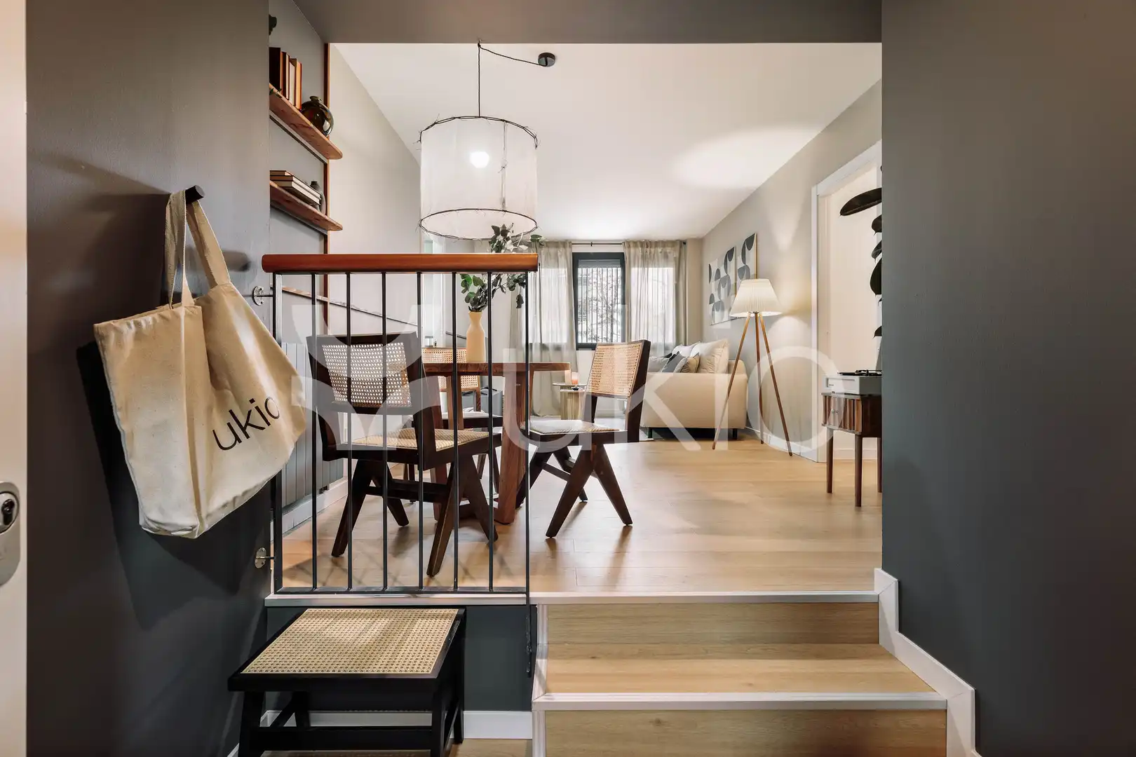 Sala de estar de Apartamento de alquiler en Barcelona con Aire acondicionado, Calefacción y Amueblado