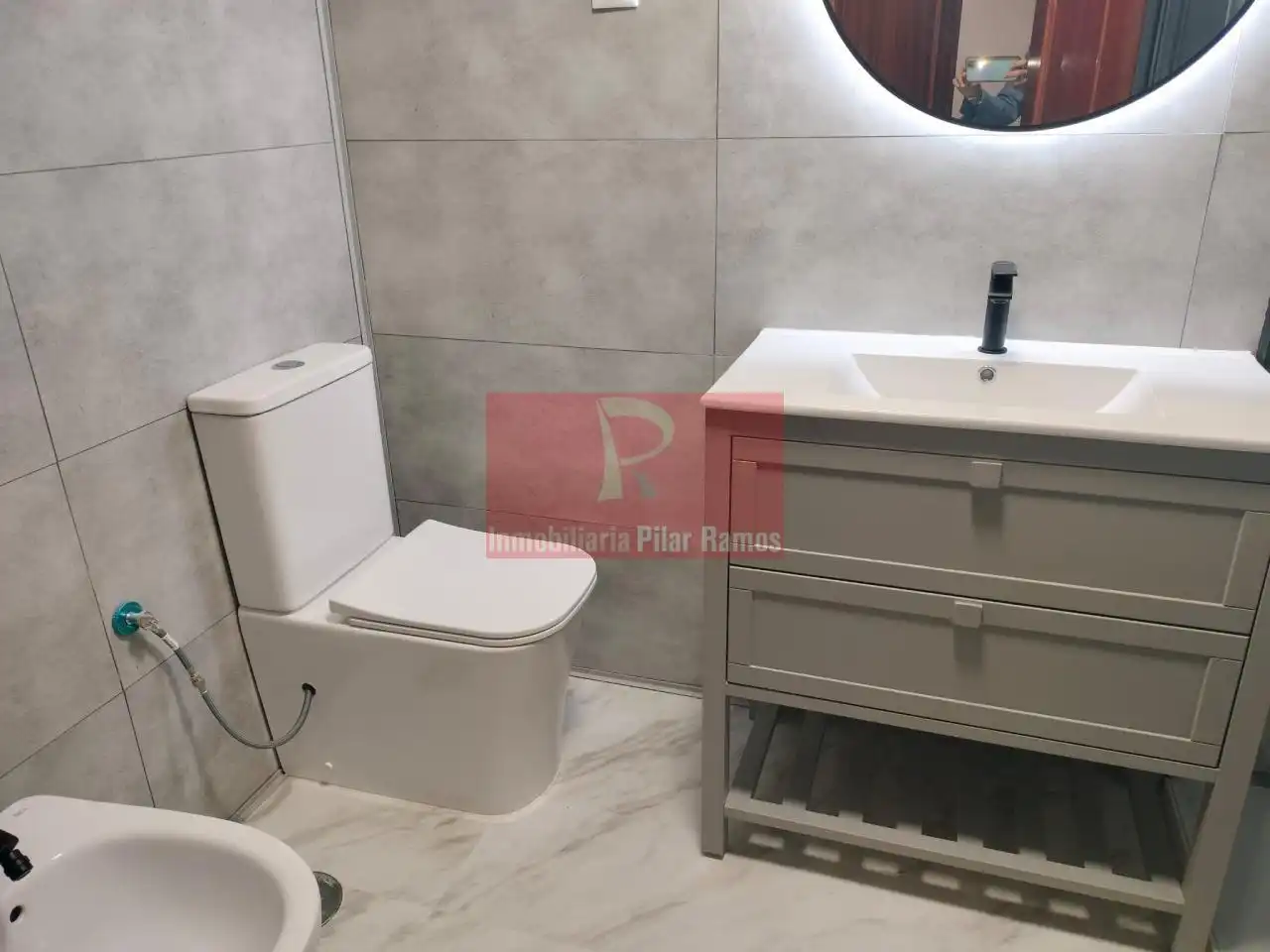 Baño de Piso en venta en León Capital  con Calefacción, Parquet y Trastero