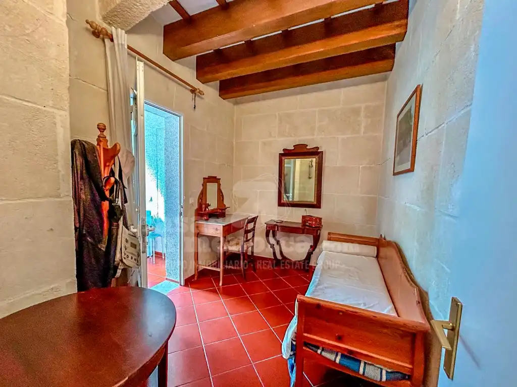 Country homes for sale in Cala Blanca