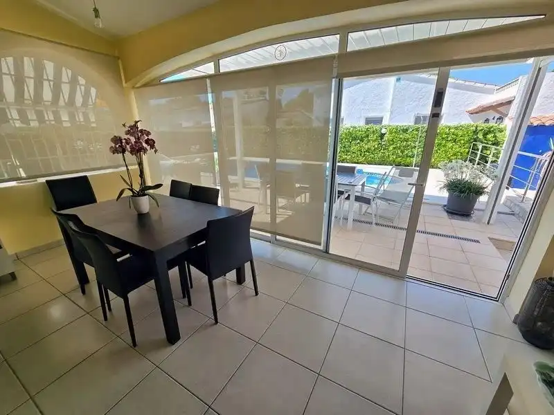 Villa avec piscine à vendre à Calle Montseny, imagen 8