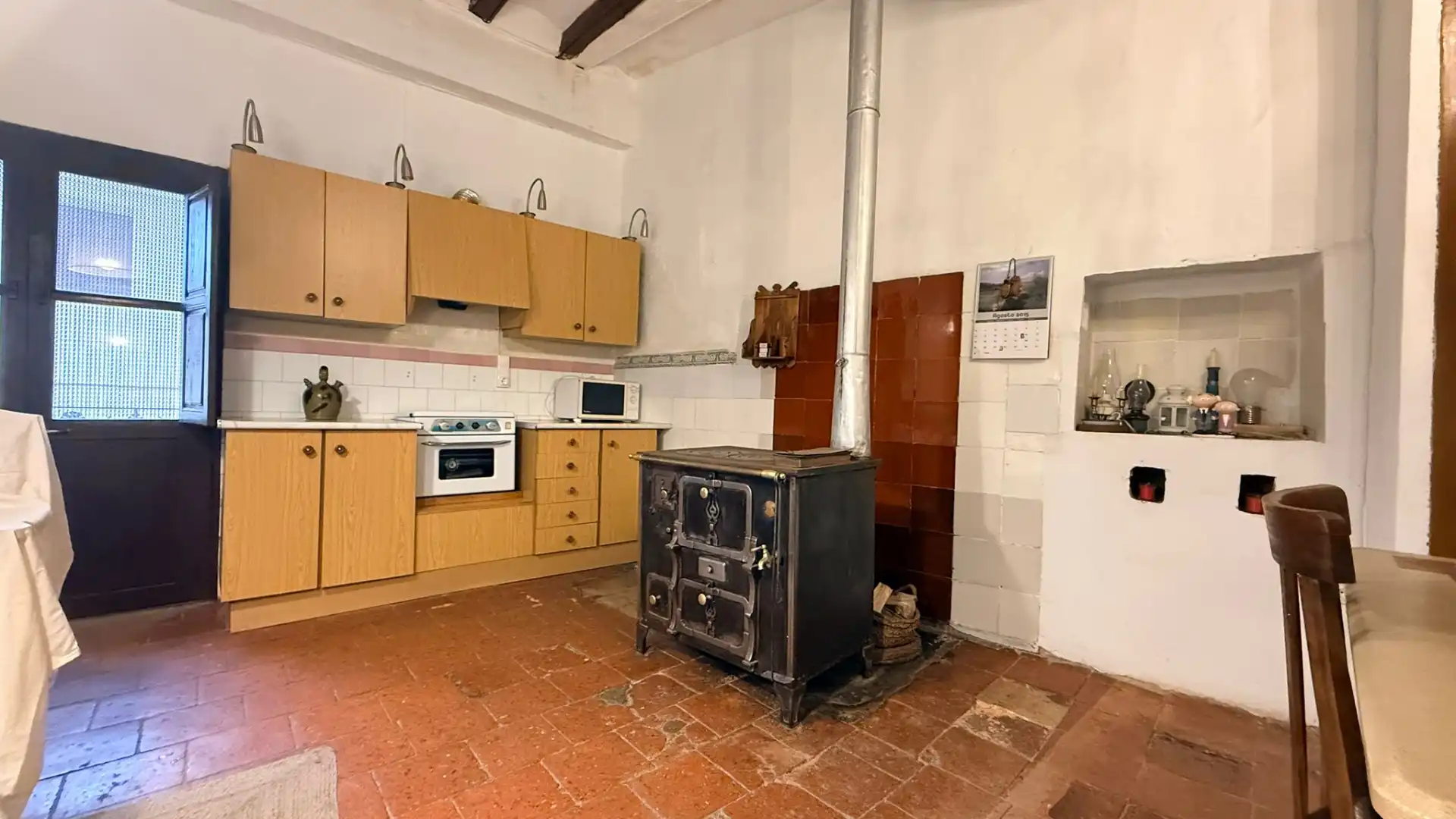 Cuina de Casa o xalet en venda en Mosqueruela amb Jardí privat, Terrassa i Traster