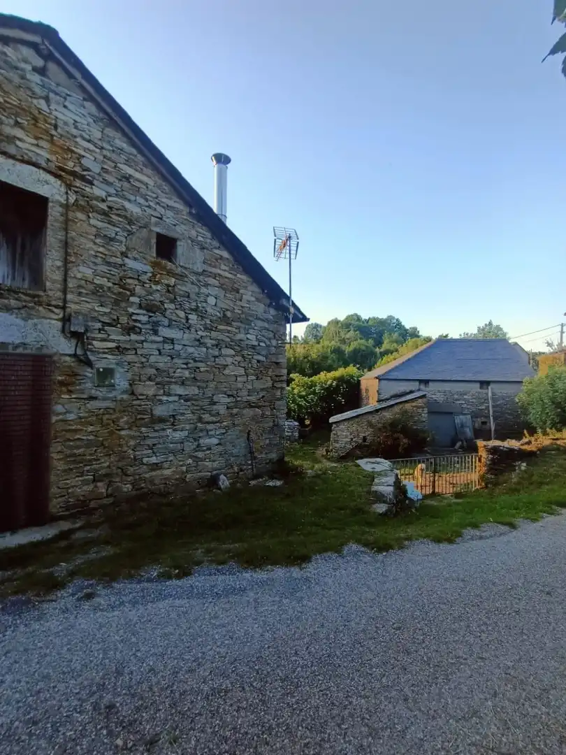 Vista exterior de Casa o chalet en venta en Pedrafita do Cebreiro con Calefacción