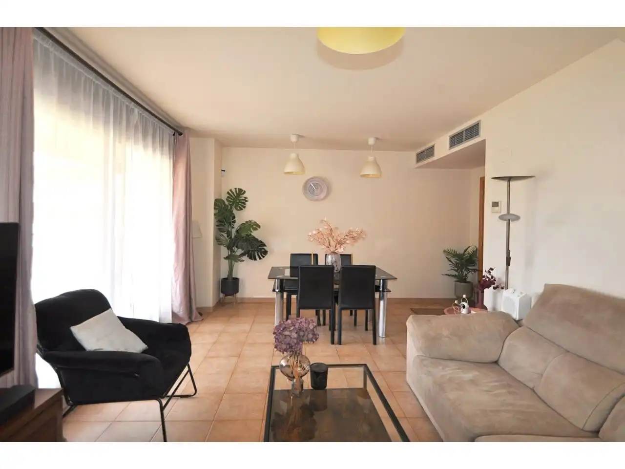 Sala d'estar de Pis en venda en Lloret de Mar amb Aire condicionat, Calefacció i Terrassa