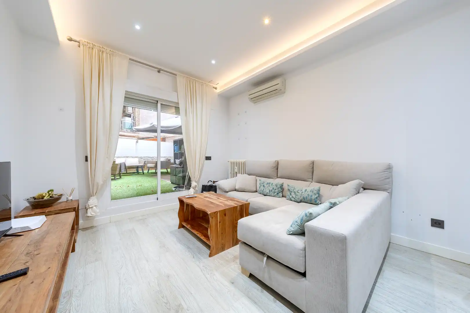 Sala de estar de Piso en venta en Madrid con Aire acondicionado, Calefacción y Amueblado