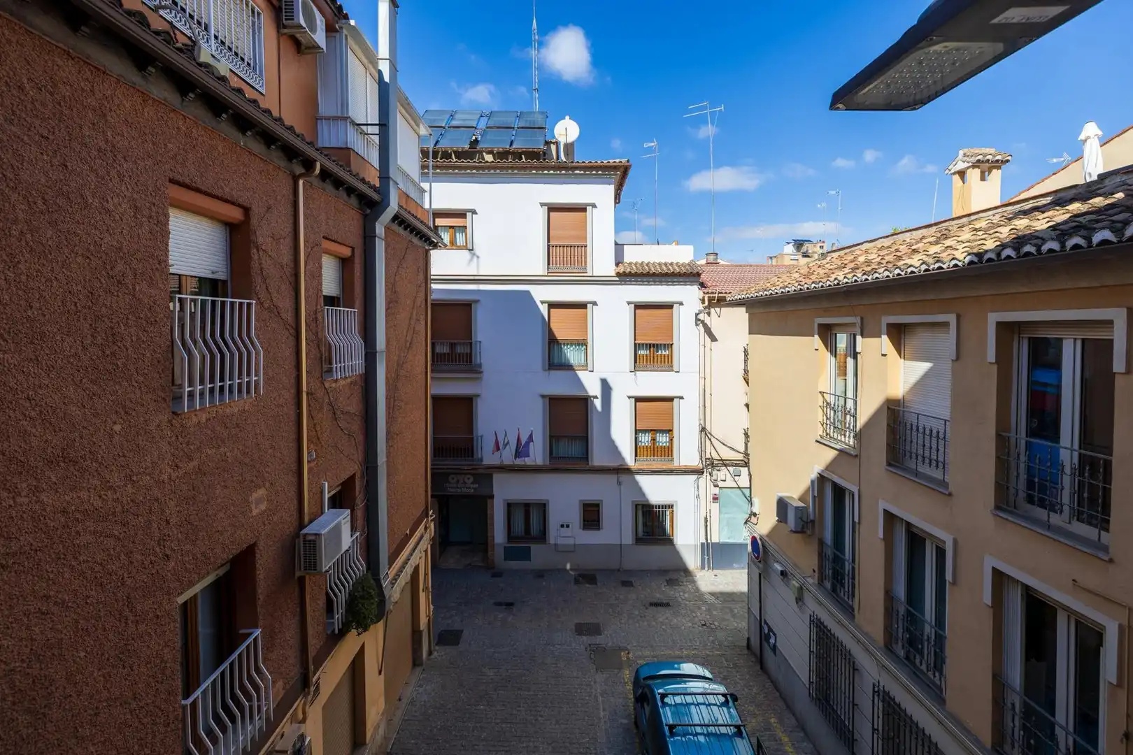 Vista exterior de Pis en venda en Granada amb Aire condicionat i Calefacció