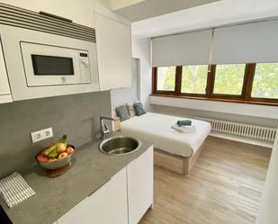 Bedroom of Flat to rent in  Madrid Capital  with Air Conditioner, Furnished and Internet