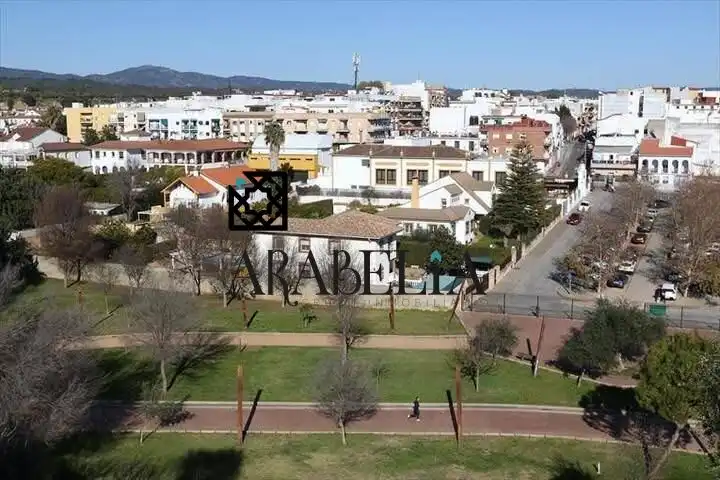 Vista exterior de Pis en venda en Córdoba amb Aire condicionat, Calefacció i Traster