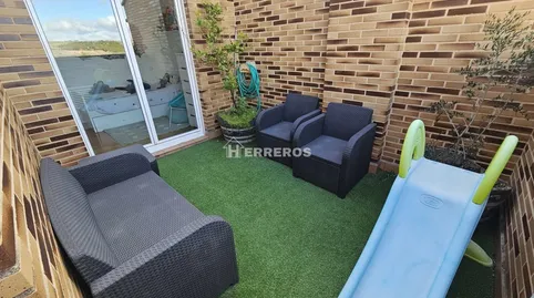 Foto 2 de Ático en venta en Salvador Dali, Villamediana de Iregua, La Rioja