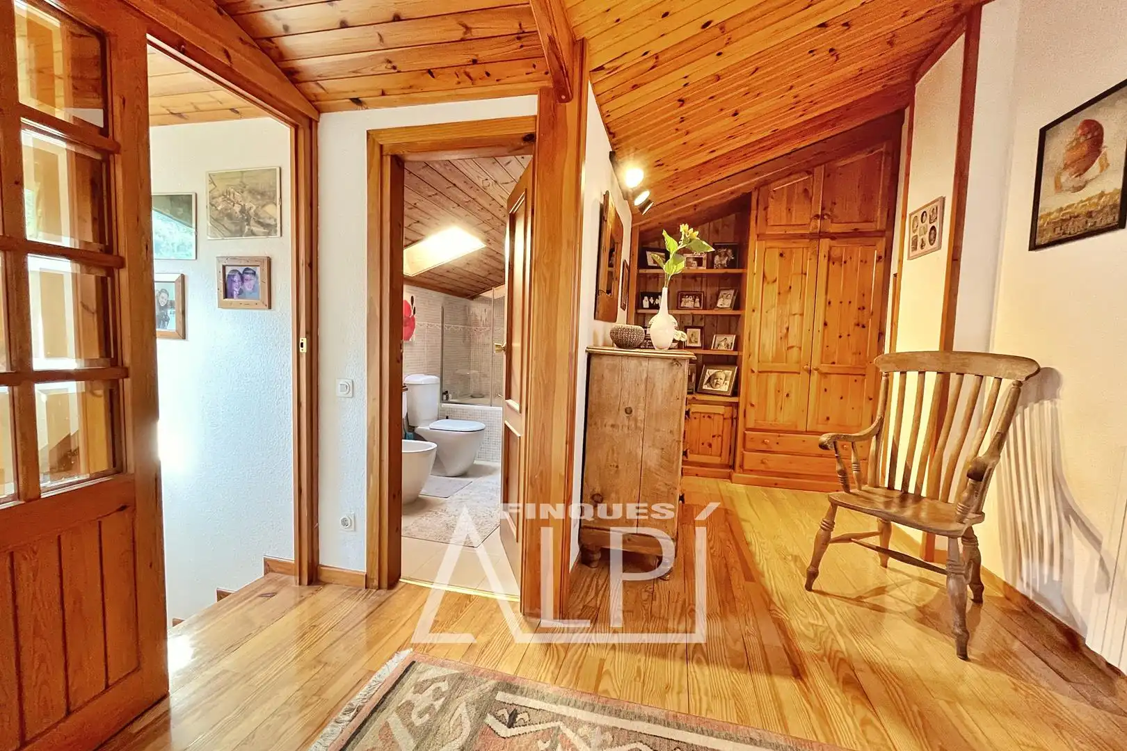 Casa adosada en venda en Fontanals de Cerdanya amb Calefacció, Parquet i Moblat