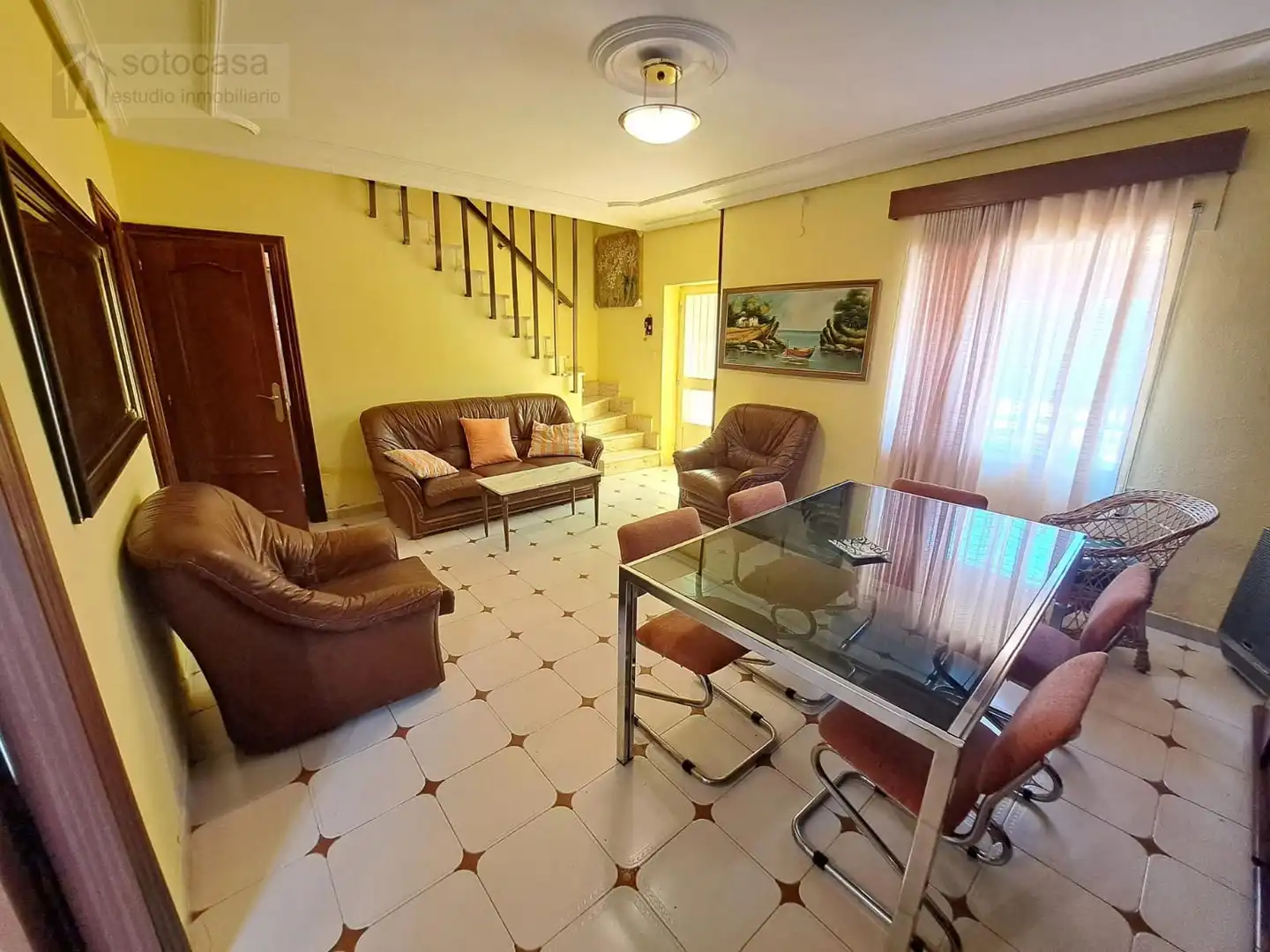 Sala d'estar de Casa o xalet en venda en Valladolid amb Calefacció