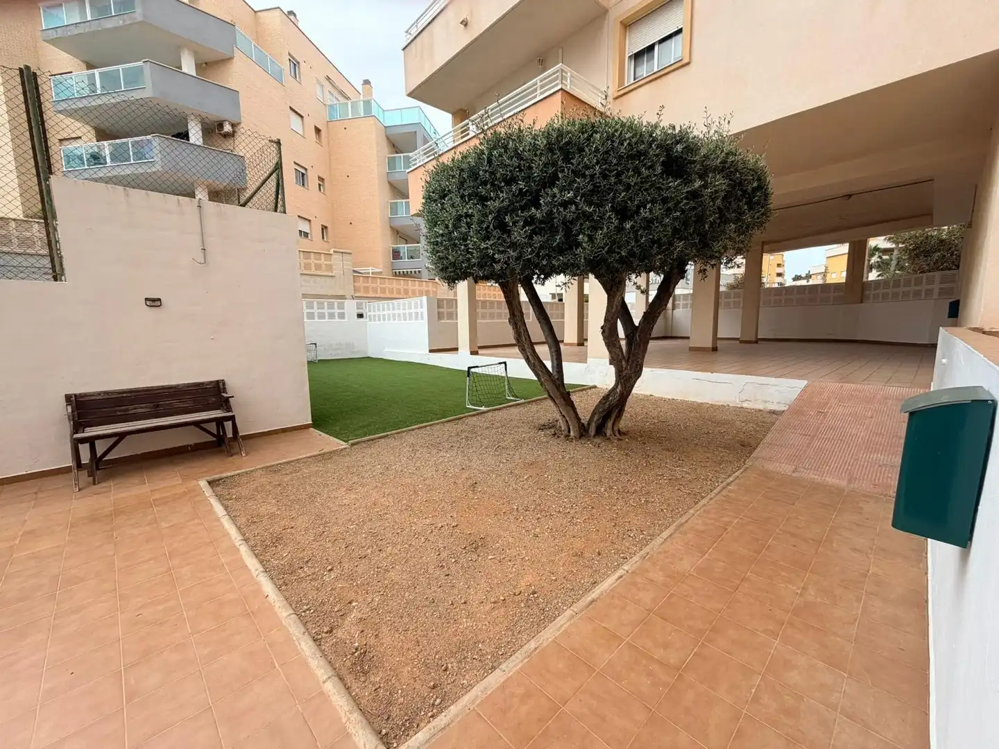 Terrasse von Wohnung zum Verkauf in Roquetas de Mar mit Klimaanlage, Möbliert und Gemeinschaftspool