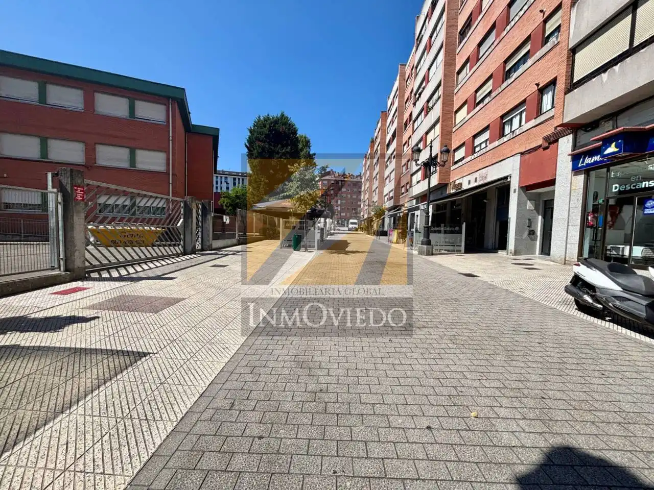 Vista exterior de Piso en venta en Oviedo  con Terraza