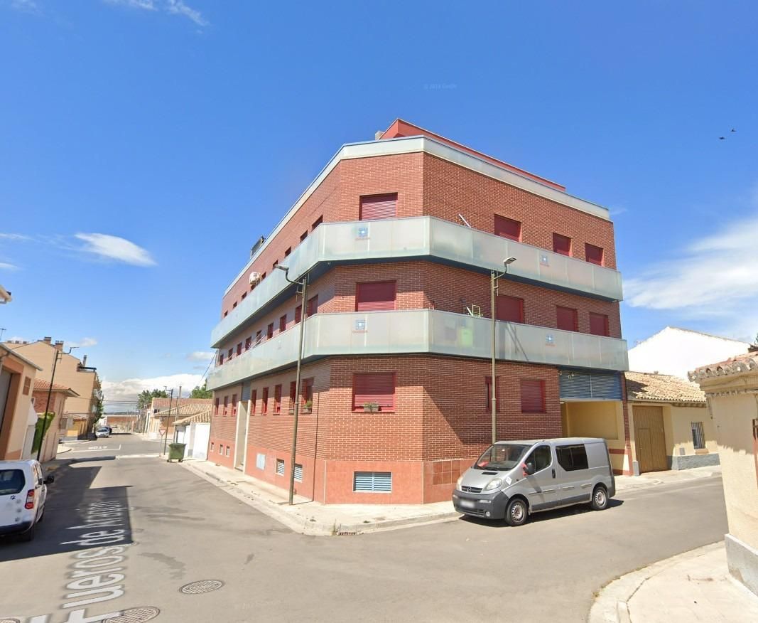 Exterior view of Building for sale in Villanueva de Gállego