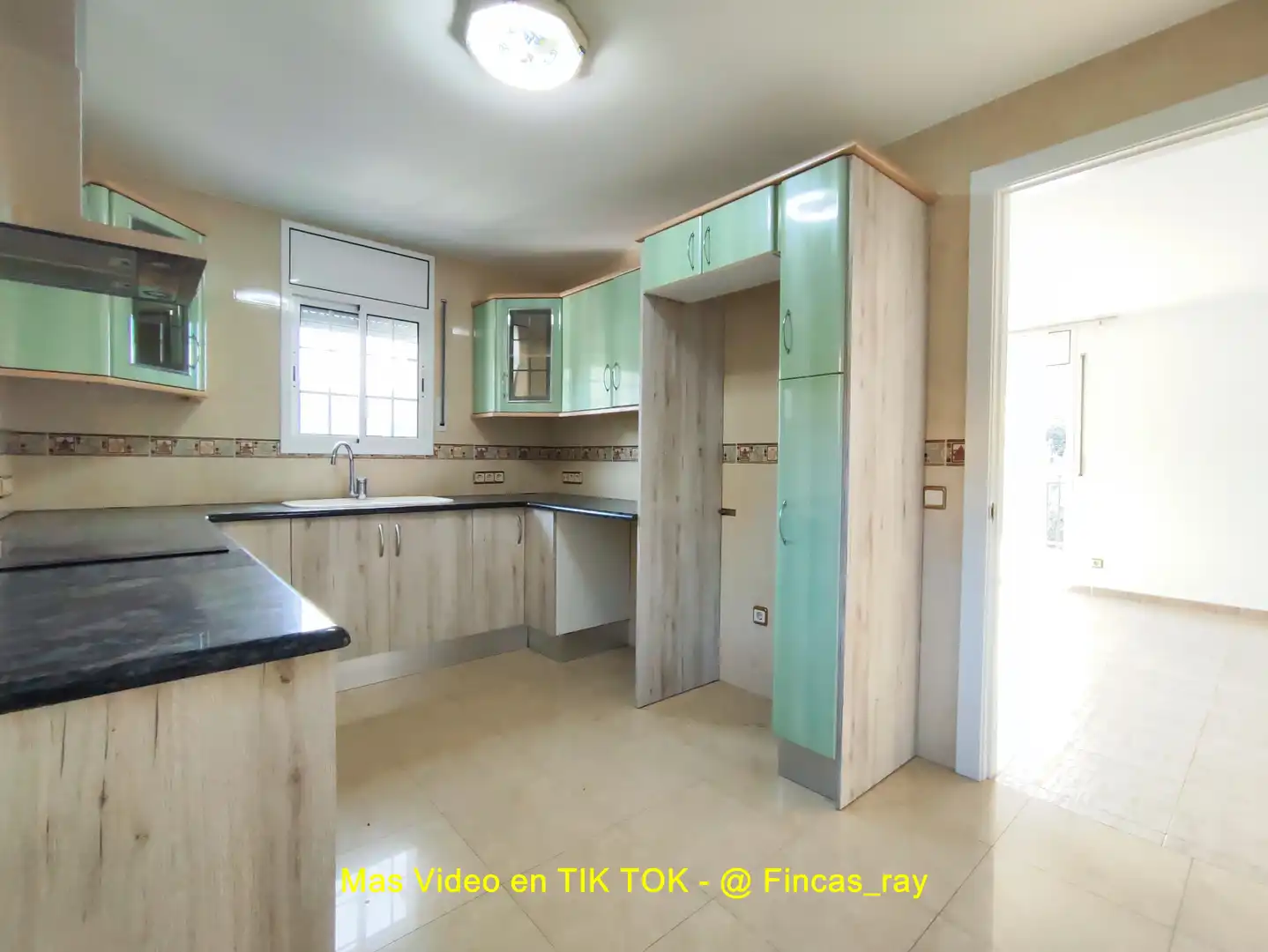 Cocina de Casa o chalet en venta en Bigues i Riells del Fai con Calefacción, Jardín privado y Terraza