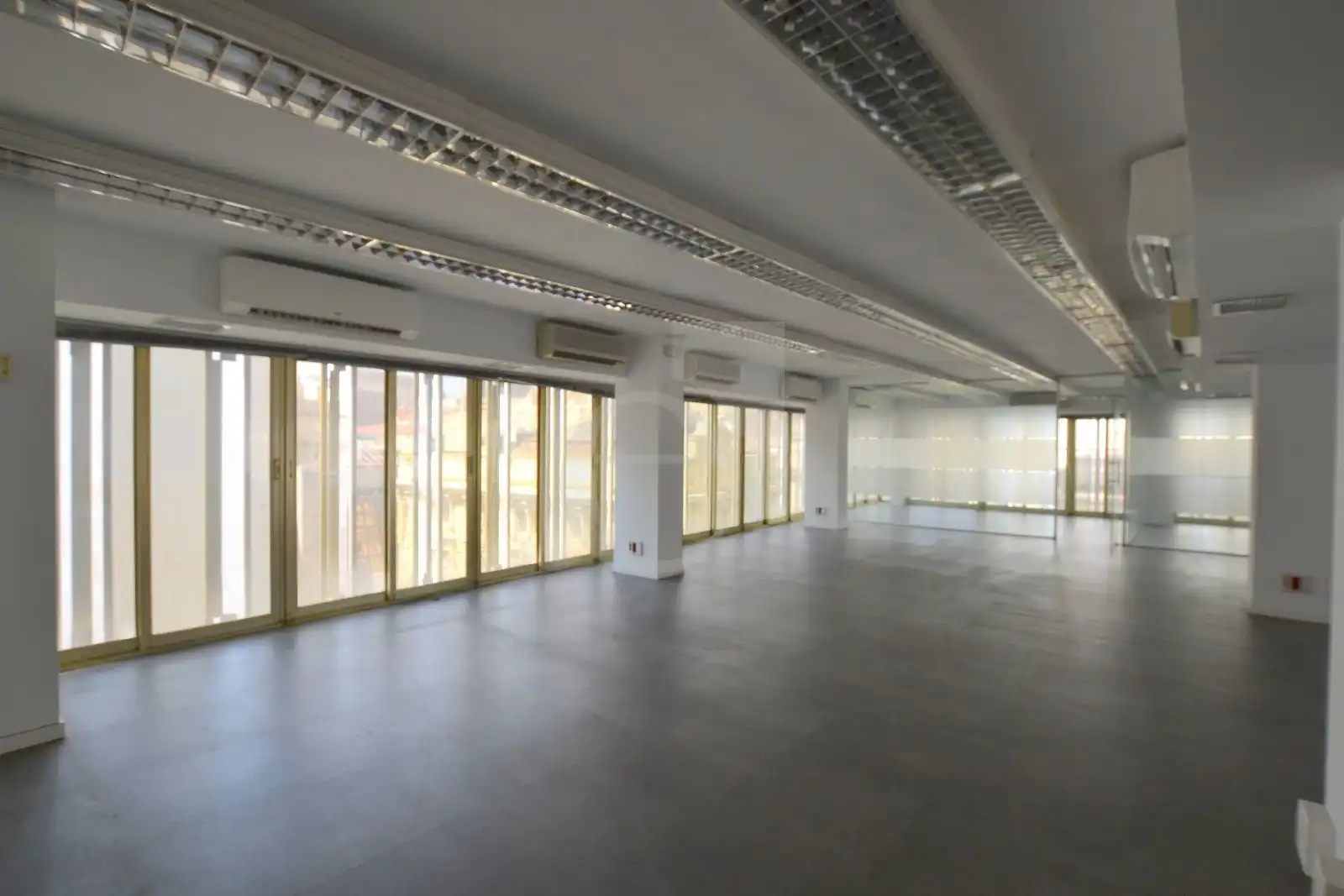 Bureau avec ascenseur à louer à Ciutat Vella, imagen 3
