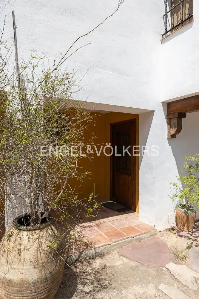 Vista exterior de Finca rústica en venda en Náquera amb Calefacció
