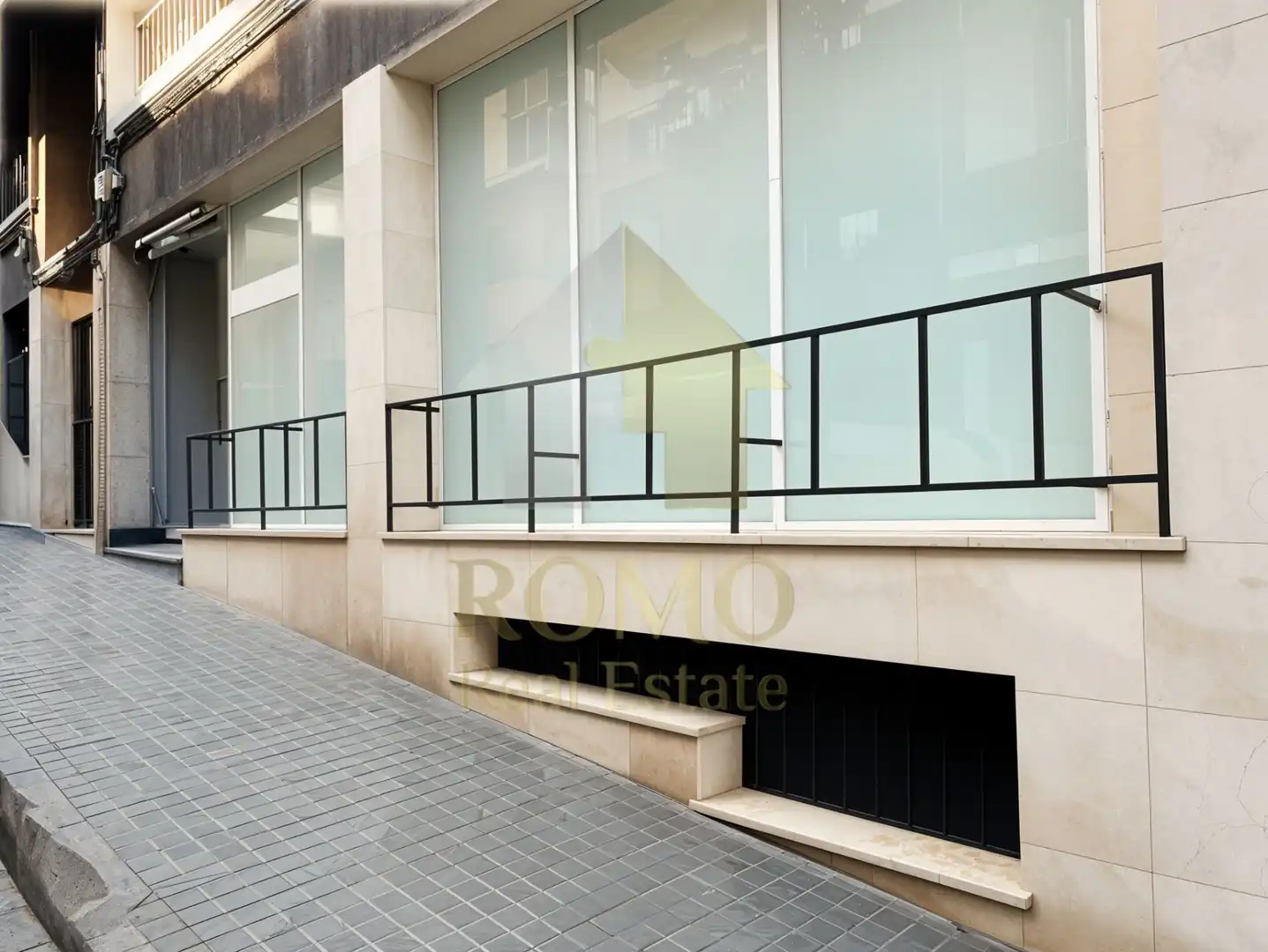 Local comercial en venda a Carrer de Verdi, imagen 2