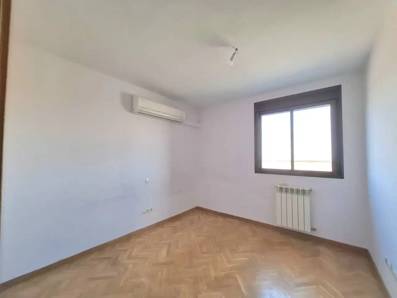Habitación de Piso de alquiler en Valdemoro con Aire acondicionado, Calefacción y Terraza