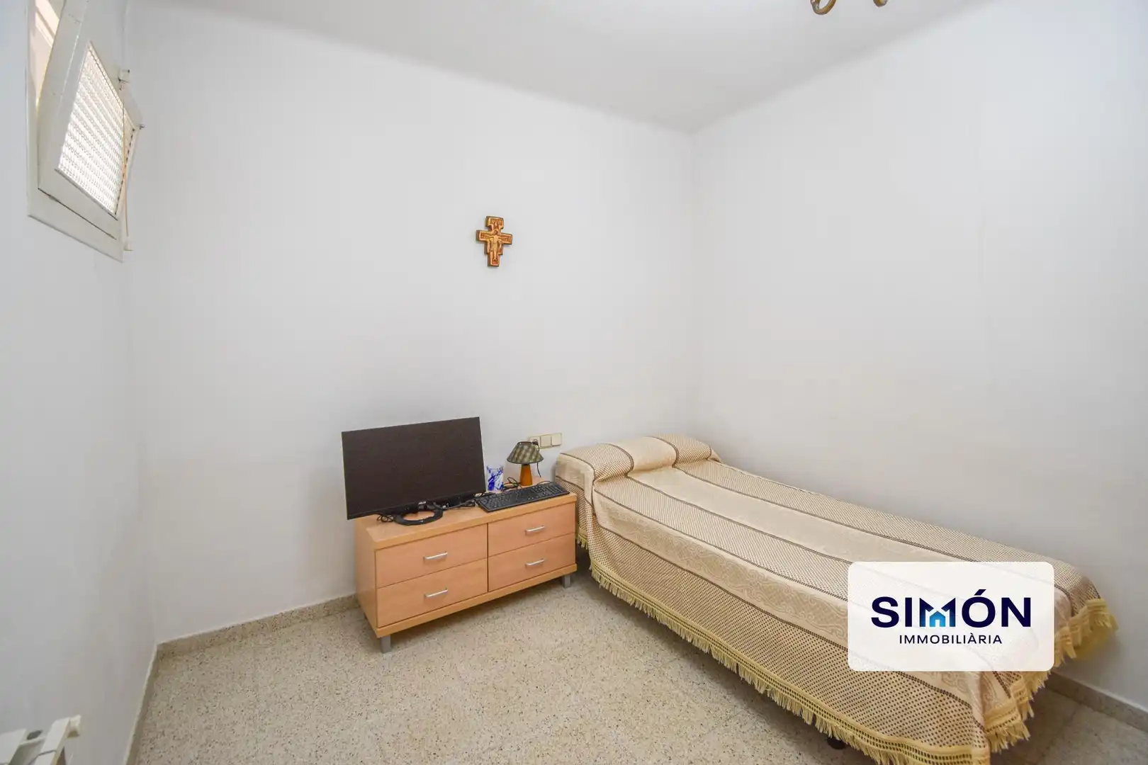 Dormitori de Casa o xalet en venda en Olesa de Montserrat amb Jardí privat i Traster