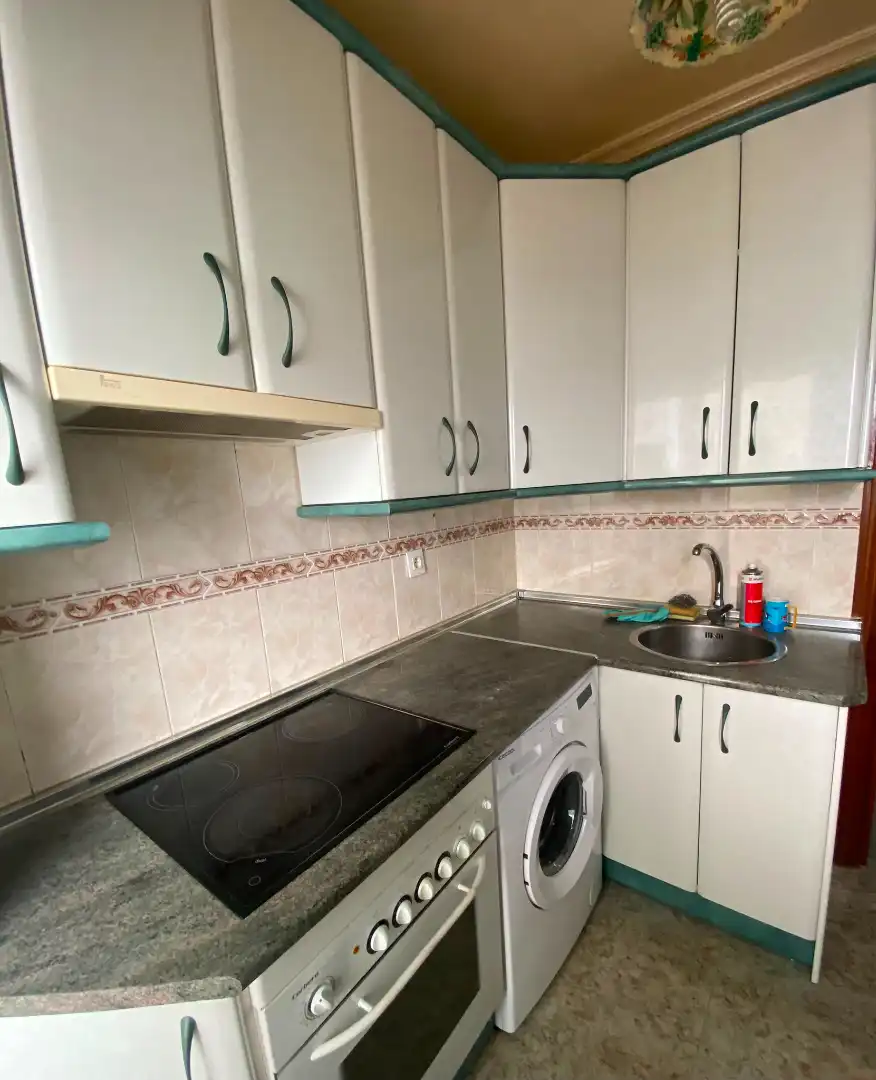 Cocina de Piso de alquiler en Plasencia con Amueblado y Balcón