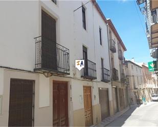 Vista exterior de Casa adosada en venda en Torres amb Aire condicionat, Traster i Piscina