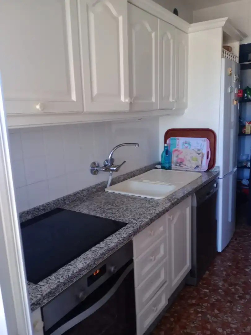 Cocina de Piso para compartir en Granada con Calefacción, Amueblado y Horno