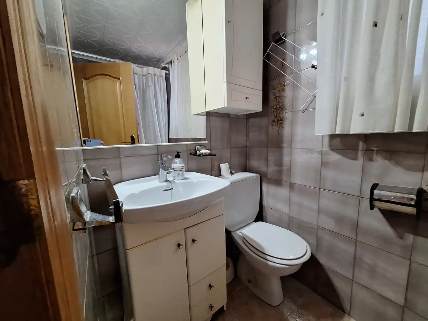 Bathroom of Ground floor for sale in Sueca  with Furnished, Oven and Washing machine