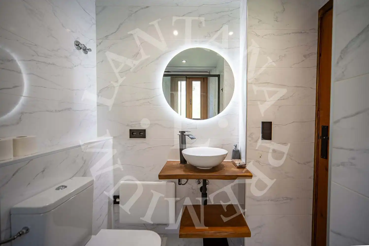 Baño de Casa adosada en venta en Naut Aran con Calefacción, Jardín privado y Terraza