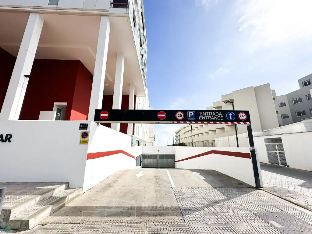 Parking de Dúplex en venta en Eivissa con Aire acondicionado