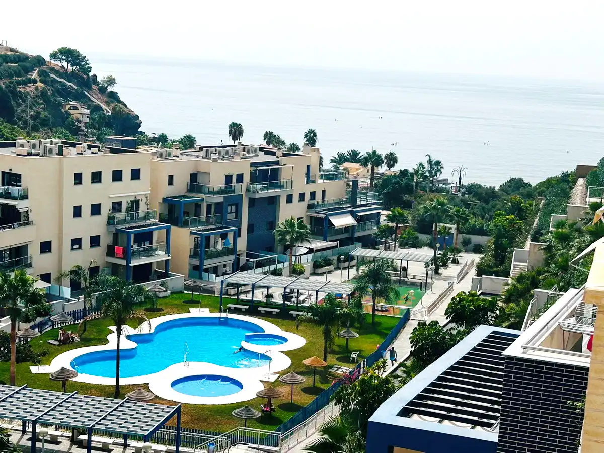 Piscina de Pis de lloguer en Almuñécar amb Moblat