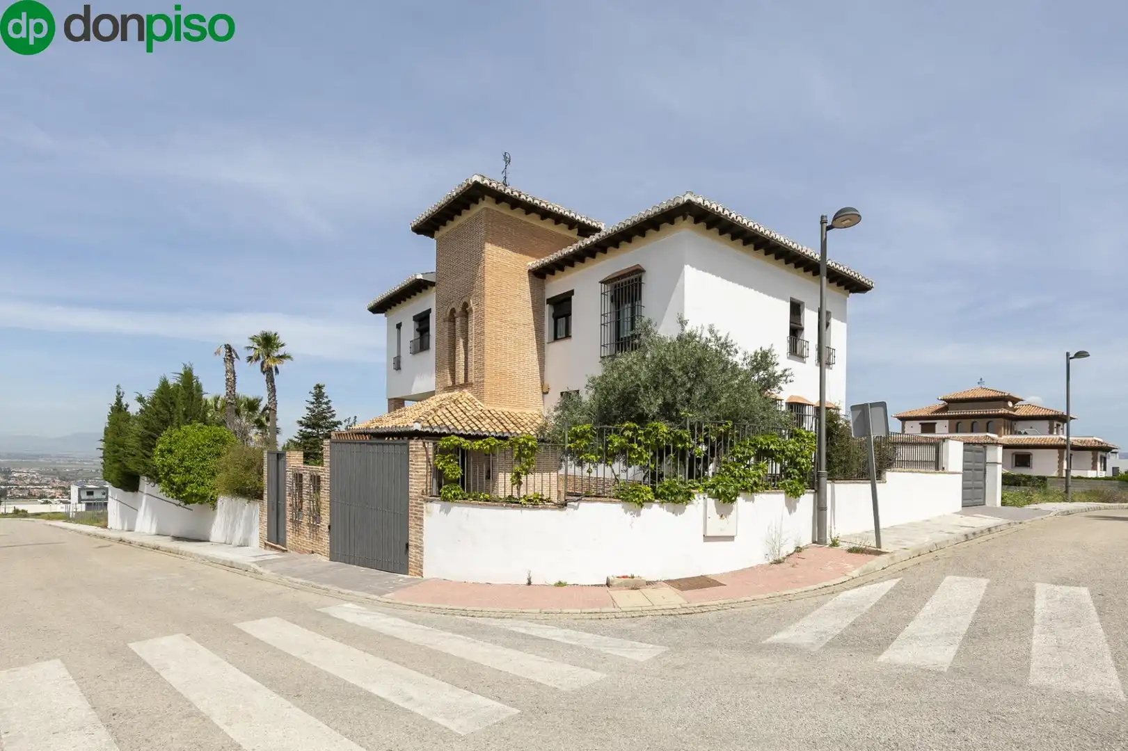 Houses for sale in Calle Cúllar Vega, Altos de la Zubia