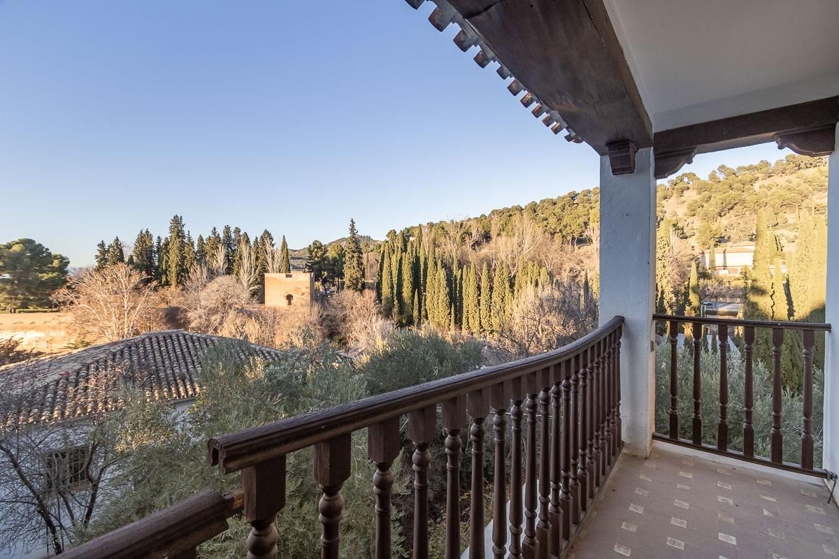 Terrassa de Casa o xalet en venda en  Granada Capital amb Jardí privat i Terrassa