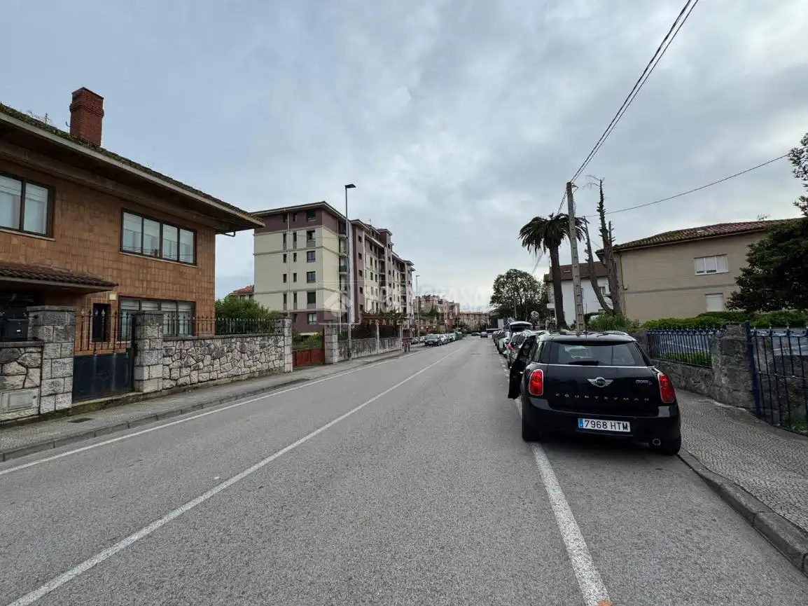 Vista exterior de Casa o chalet en venta en Santander