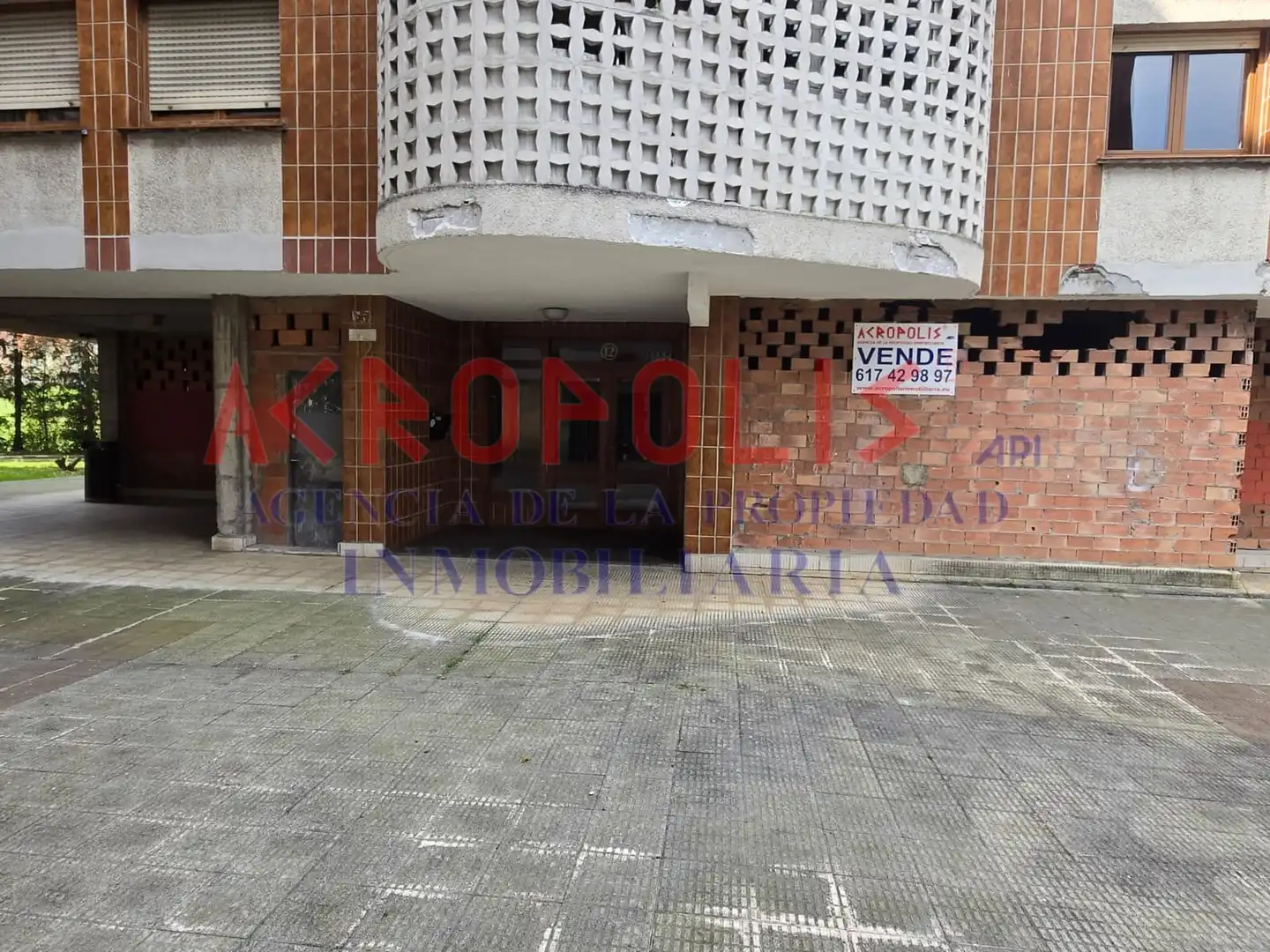 Aparcament de Local en venda en Amorebieta-Etxano