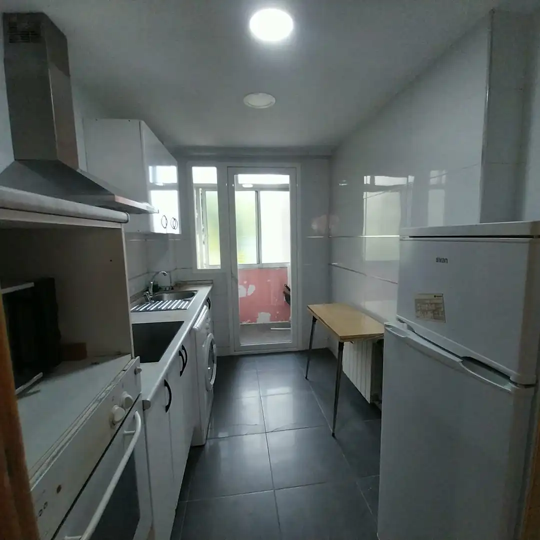 Kitchen of Flat for sale in Valladolid  with Heating, Parquet flooring and Terrace