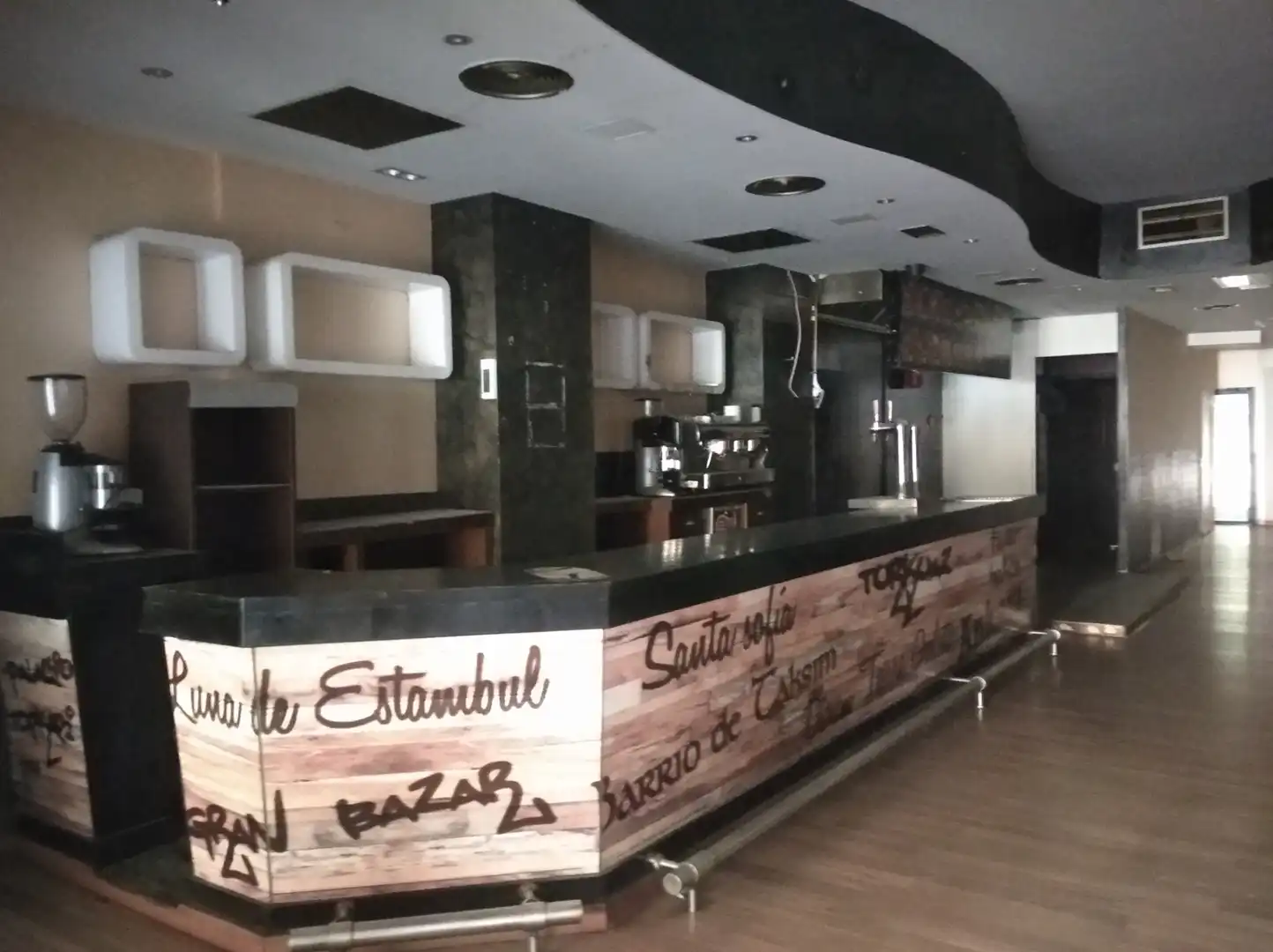 Local comercial en venta en Calle de la Reina Fabiola 37, imagen 7