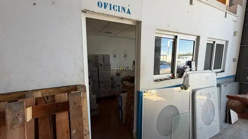 Nau industrial de lloguer en Cartagena